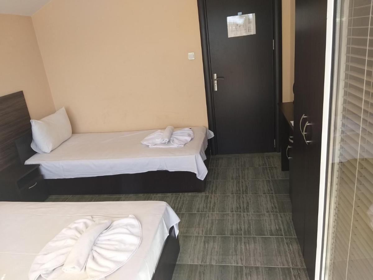 Bon Bon Hotel Sofia Exteriör bild